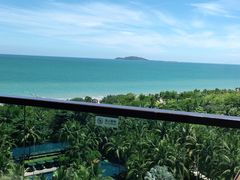 -三亚湾海居铂尔曼度假酒店