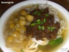 肉酱面-渝信川菜(工体店)