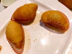 金牌榴莲酥-唐宫海鲜舫