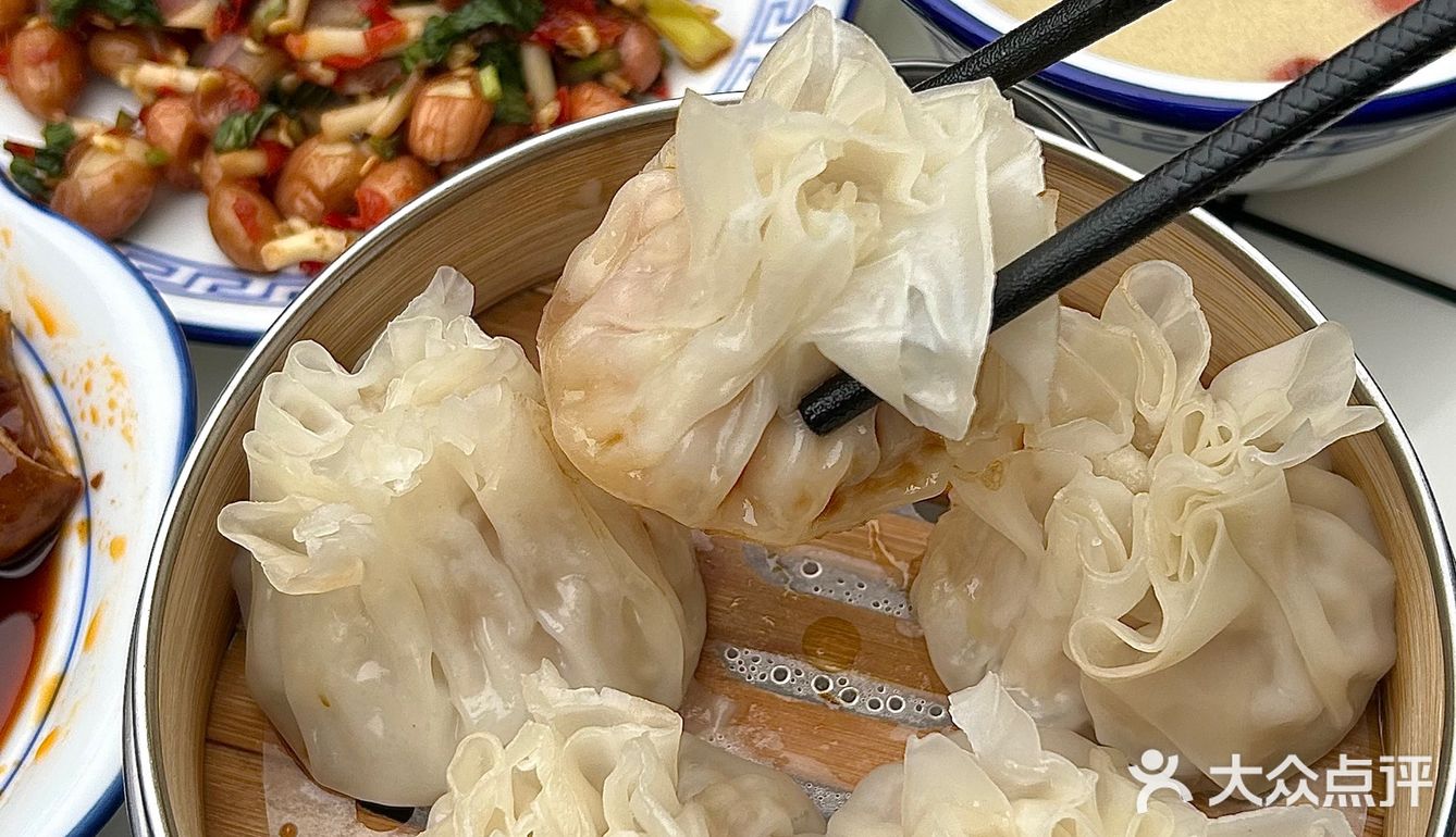 53.8r/位！成都乌鱼花火锅随便吃！真的好值！