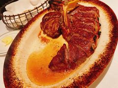 -Wolfgang’s Steakhouse 沃夫冈牛排馆(上海白玉兰广场店)