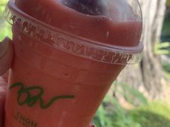 -Chom Cafe and Restaurant