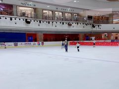 -冠军冰场CHAMPION RINK(环球银泰城店)