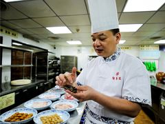-聚春园自助餐厅(东街口店)