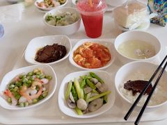 -浦东图书馆读者餐厅