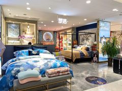 -王府井百货(中州中路店)