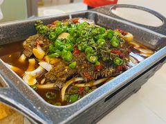 -阿瓦山寨·湘菜现炒·剁椒鱼头王(咸阳总店)