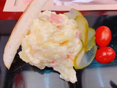 德大色拉-东海咖啡馆