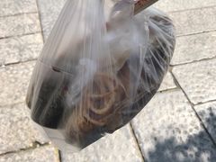 煎饼卷大葱-台儿庄一绝运河鱼馆枣庄辣子鸡(古城西门店)