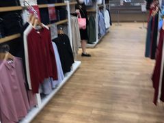 -优衣库(深圳万象天地旗舰店)