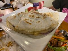 鸡肉芝士饼-Thanks美式餐厅(汉堡咖啡店)