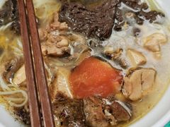 配料台。挺丰富的。-文山荷鲜居(翠湖店)