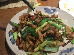 滇越乘象云南餐厅-滇越乘象云南餐厅(次渠店)