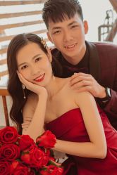 -现代经典婚纱摄影