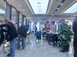 -藤野造型烫染·漂发