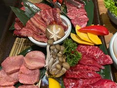 -炼火烤肉店