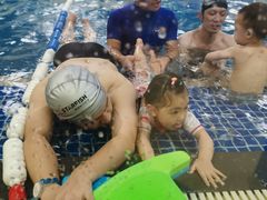 -蓝旗亲子游泳(范湖万达广场店)