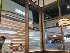 -洪氏嗨捞·广东猪肚鸡·椰子鸡火锅(西咸万象城店)