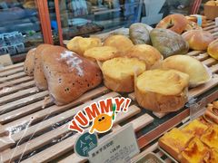 黑米芋泥软欧面包-多乐之日(太阳宫凯德mall店)