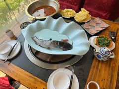 -老刘生态大鱼坊铁锅炖鱼(赛马场店)