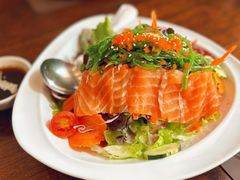 -Chom Cafe and Restaurant