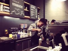 星巴克&nbsp;全黑围裙店(太古里店)-星巴克(成都太古里二店)