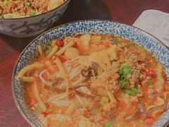 -粉家柳州螺蛳粉(杨宅路店)