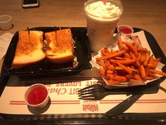 -The Habit Burger Grill 哈比特汉堡(复兴soho店)