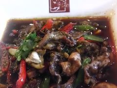 麻辣牛蛙-院落创意菜