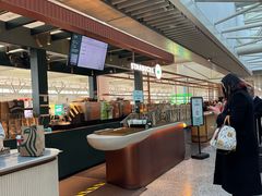 -星巴克(上海虹桥站2A检票口)