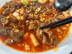 -曾氏肥肠馆(凯瑞雅居店)