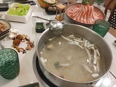 -喃喃椰·糟粕醋·椰子鸡火锅(七堡花园店)