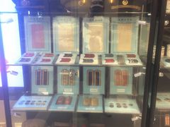 -云洲古玩城(大木桥路店)