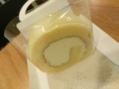 -花花卷卷·鲜食蛋糕(静安久光百货店)