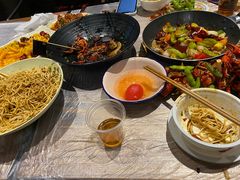 -巴厘龙虾·榜首油焖大虾(音乐学院·沿江酒馆店)