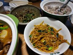 -费大厨辣椒炒肉(万家丽一店)