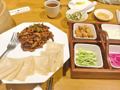 -乐忻皇朝(上海中心大厦店)