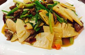 Braised Winter Bamboo Shoots with Yellow Beef