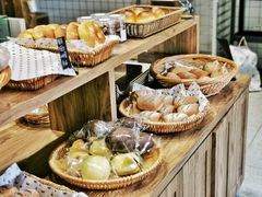 -沁屋面包店(人民东路店)