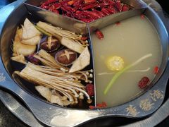 -董家湾重庆老火锅(嘉华店)