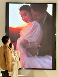 -乐派诗婚纱摄影