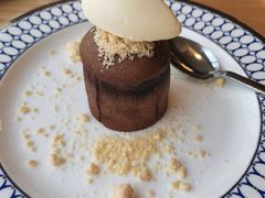 熔岩巧克力蛋糕配冰淇淋-EN SPACE恩空间