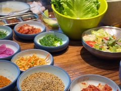 -明洞阿姨·韩式酱蟹烤肉·创意料理(三元桥店)