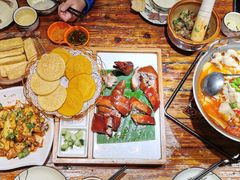 -老滇山寨•云南特色菜•地方菜•民族风情歌舞表演(金碧店)