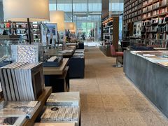 -茑屋书店(天目里店)