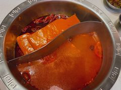 卜卜贝鸳鸯锅-憨铁匠老火锅(龙岗万科里店)