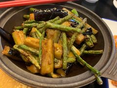 豇豆茄子煲-和园餐厅