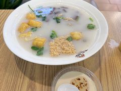 -大脸鸭记鸭血粉丝·小锅米线(水游城店)