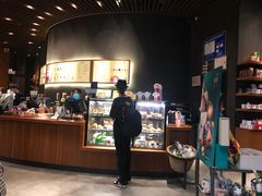 -星巴克(西安曲江银泰店)