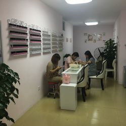 -吉吉靓甲美睫